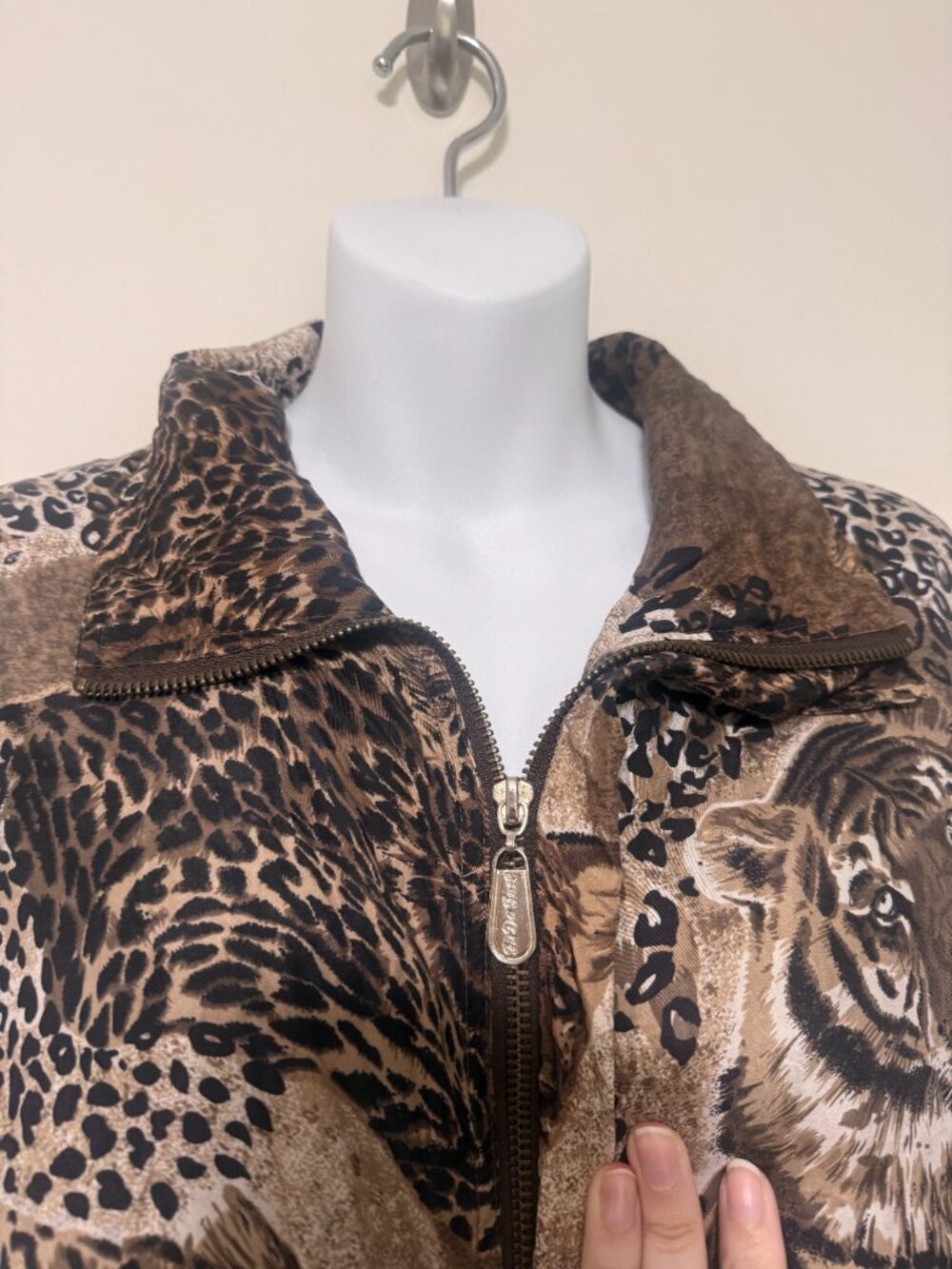 Vintage FU DA International Silk Animal Print Bomber Jacket L - Picture 5 of 11